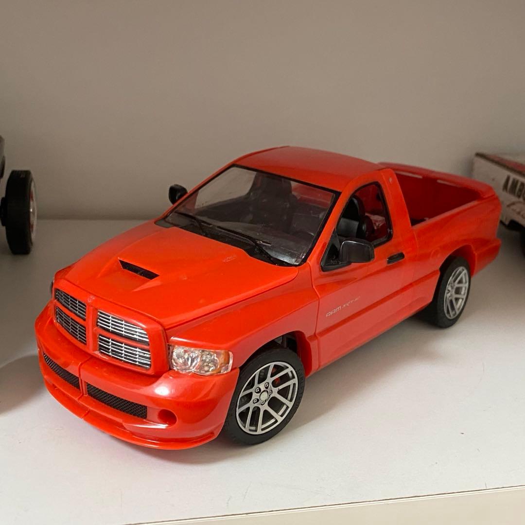 ダッジ　ラムトラック　SRT10 バイパー　トランスフォーマー