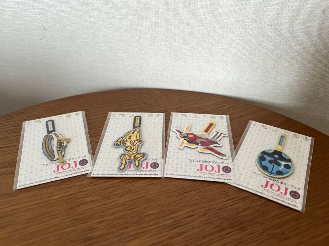 ジョジョの奇妙な冒険　黄金の風　ボタンフック　刺繍アクセサリー