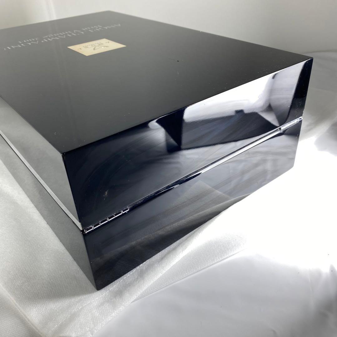 エンジェル シャンパン プラチナ　ヴィンテージ　2004 ケース付き　180