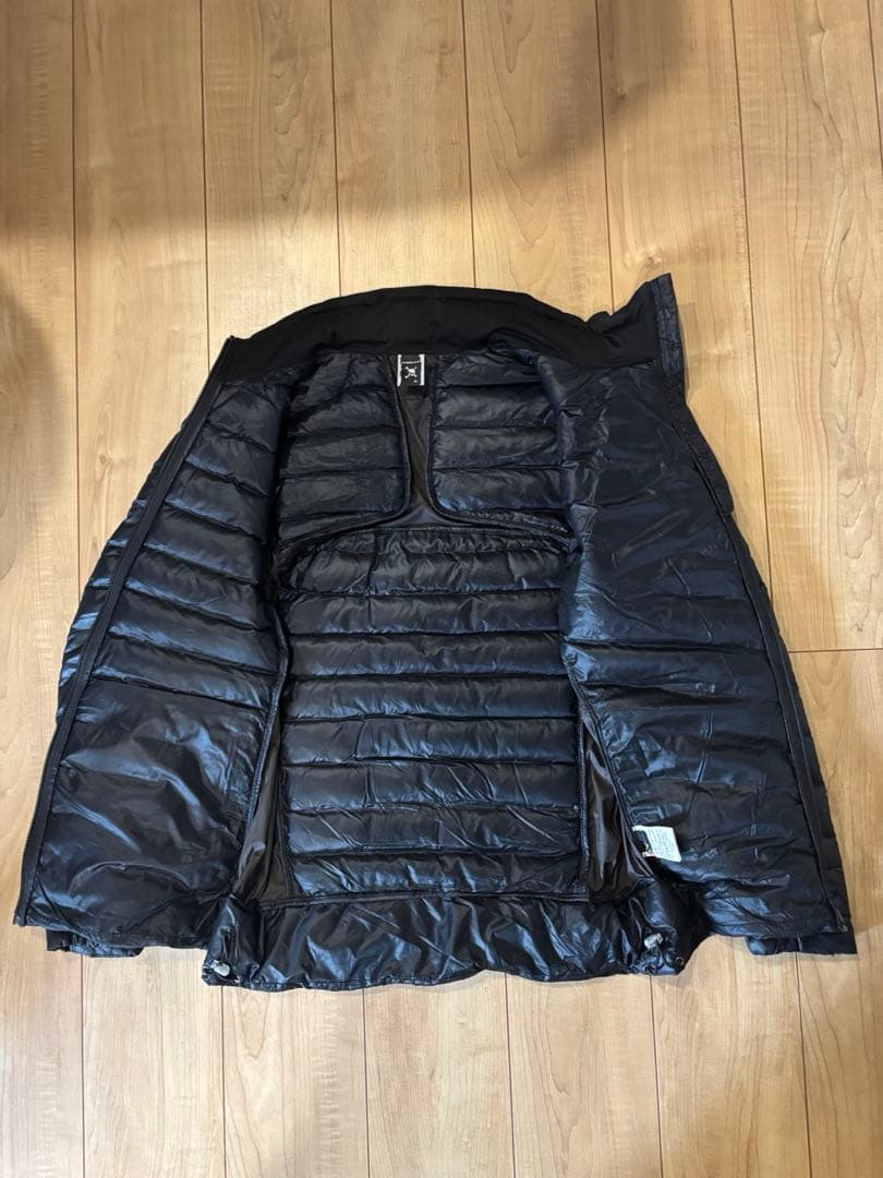 チャイまま専用。美品 Oakley スカル メンズゴルフジャケット 黒