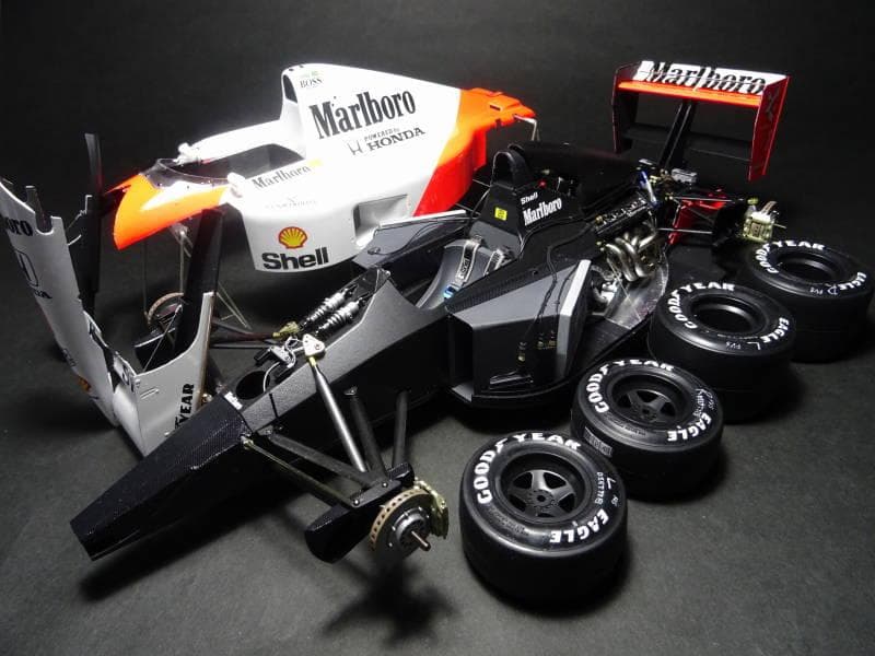 1/12マクラーレンMP4/6完成品