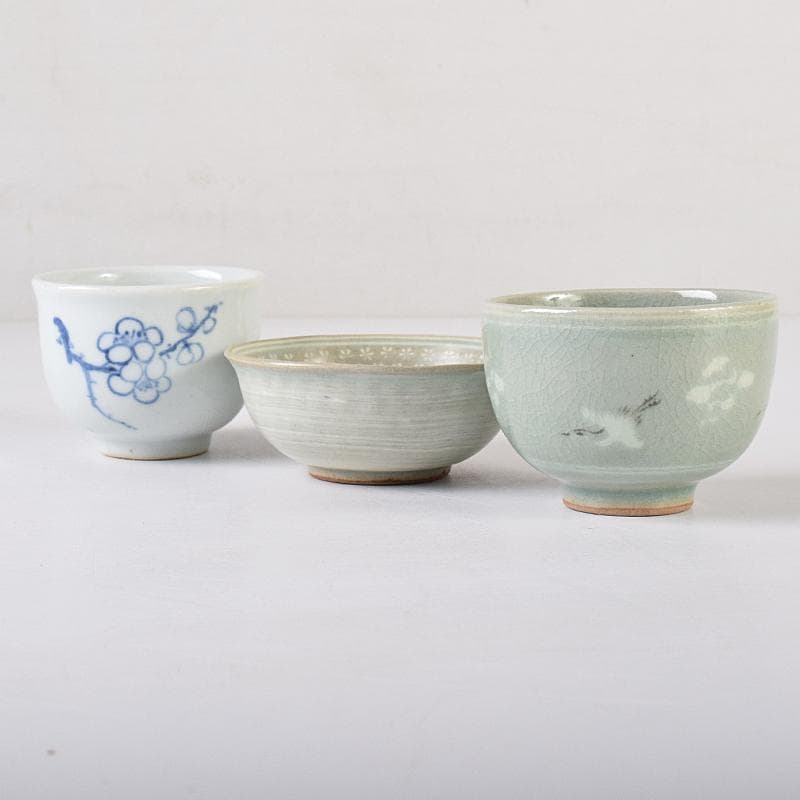 韓国人間文化財柳海剛（柳根瀅）作　象嵌鶴雲文など　盃　3点　共箱　D　R8482