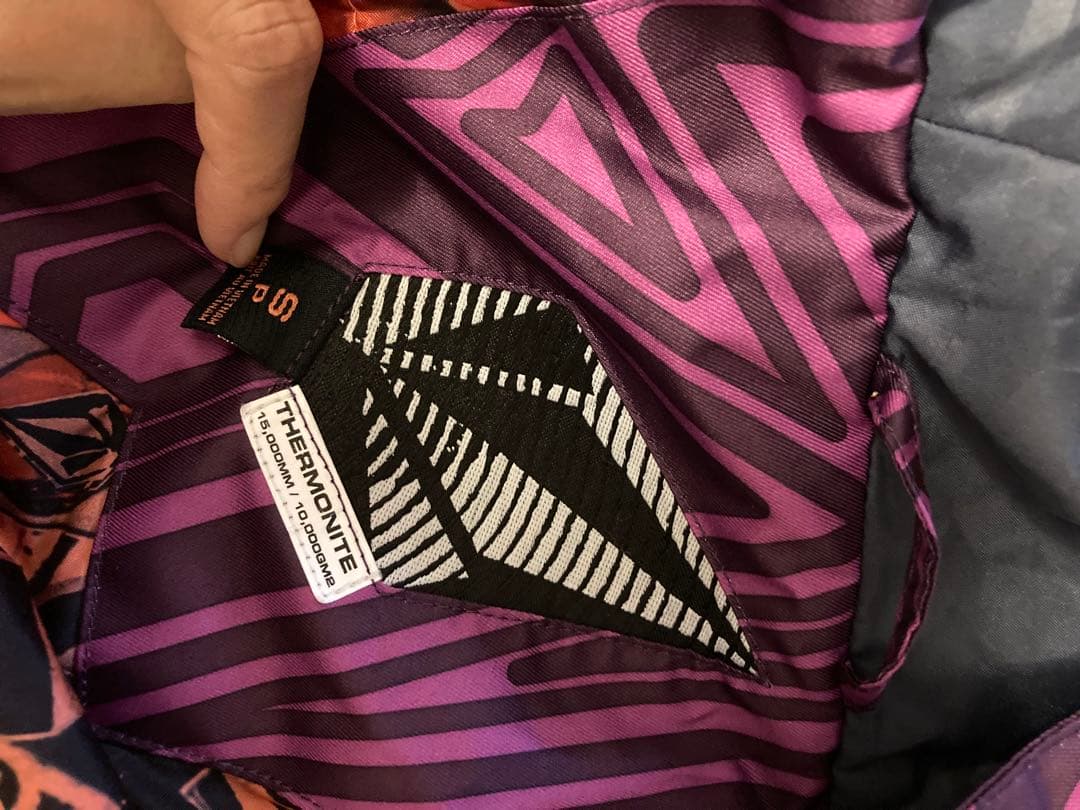 スノボウェア　volcom レディース　s 紫　パープル