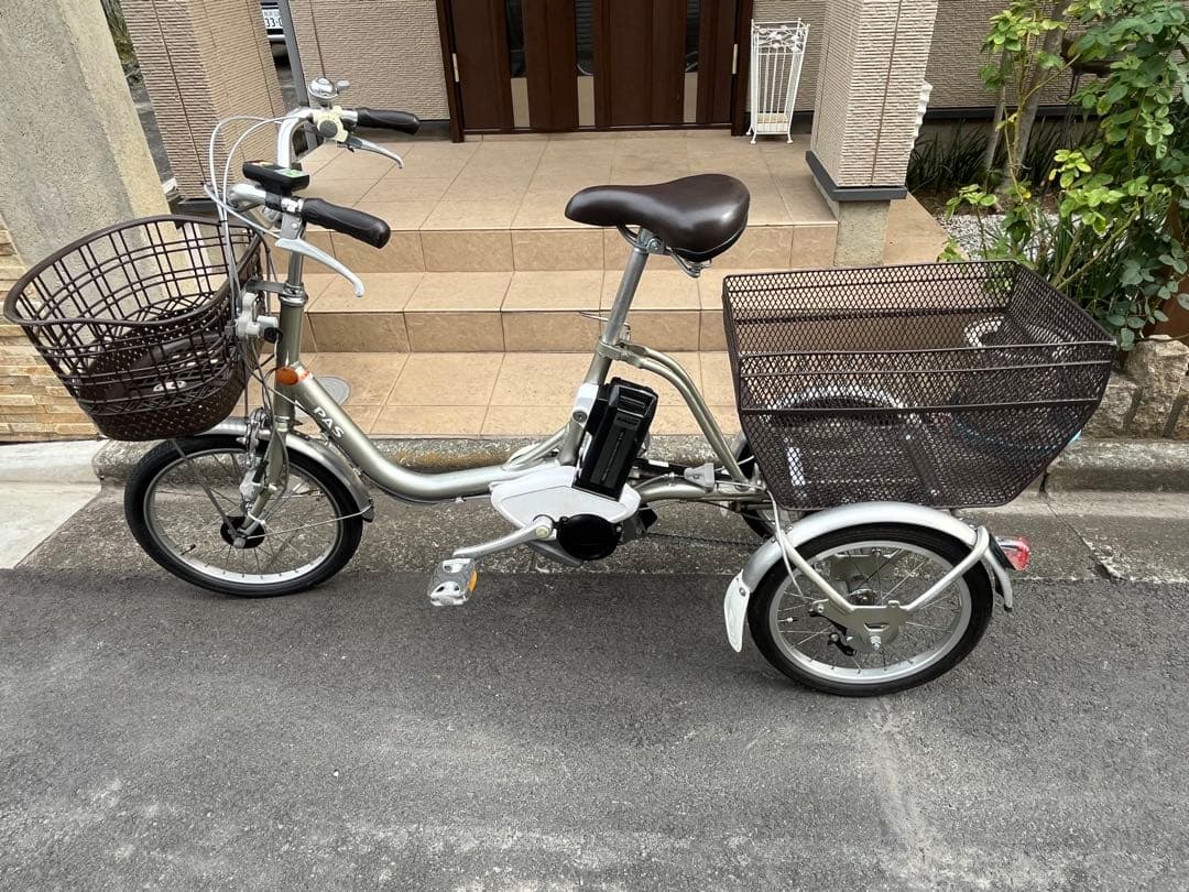 れもん！引き取り限定！電動アシスト三輪車 シルバー 前後バスケット