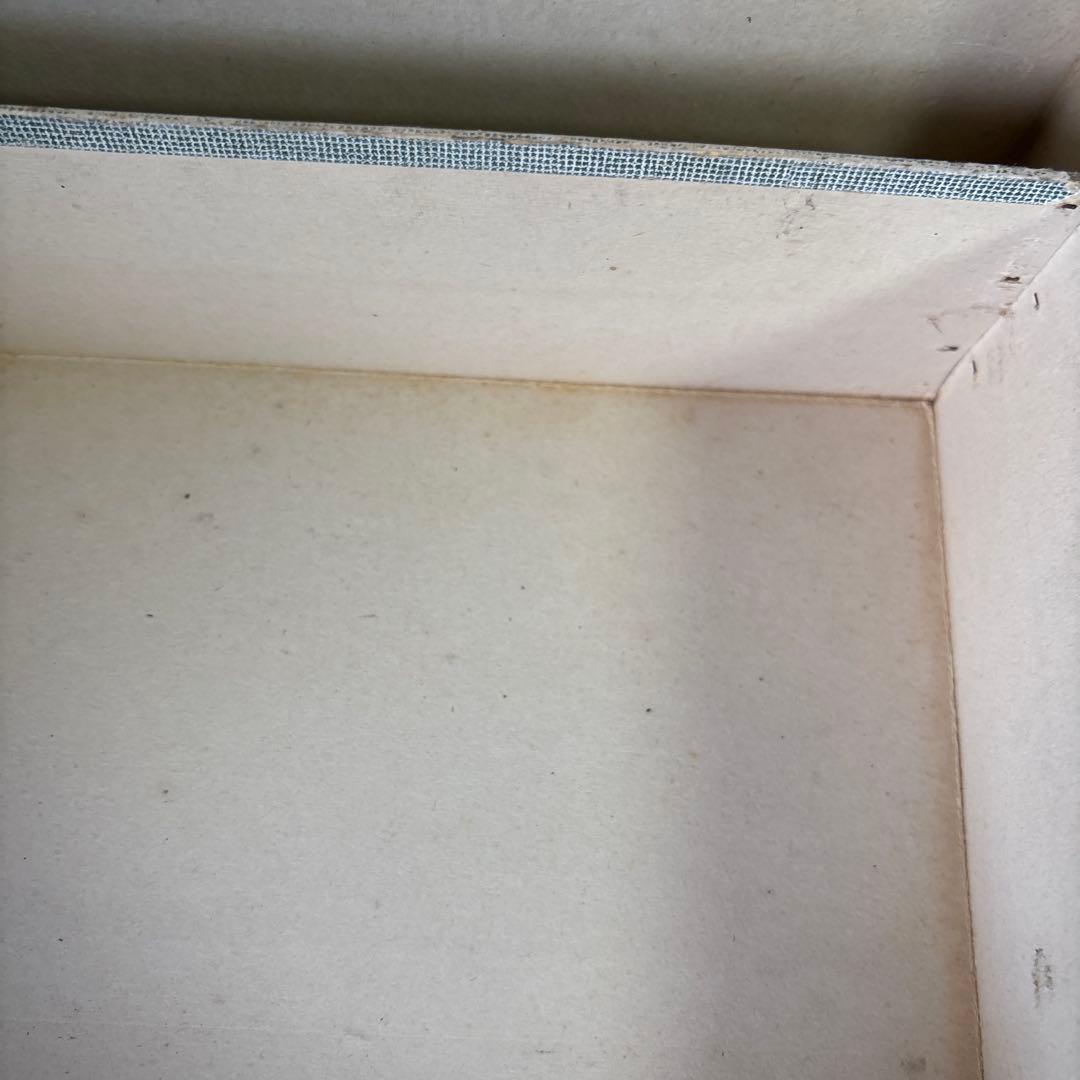 フランスアンティーク　カルティエブレッソン　ペーパーボックス　中箱入り　取手付き