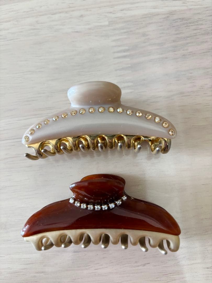 【acca】ティアラクイーン　ニューコラーナ　アッカ　ヘアクリップ