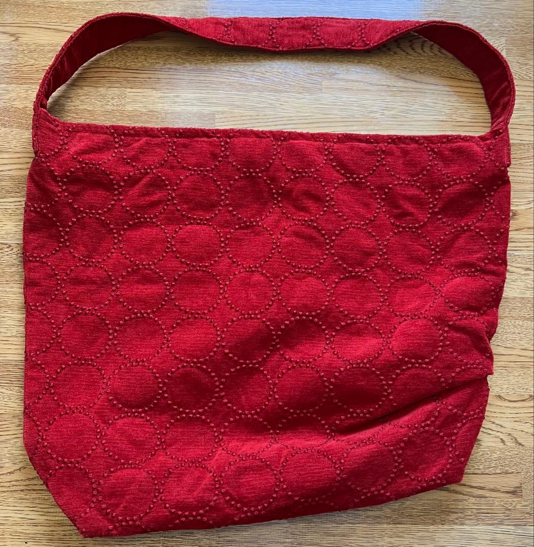 ミナペルホネン タンバリン　ボルドー　ボディバッグ大