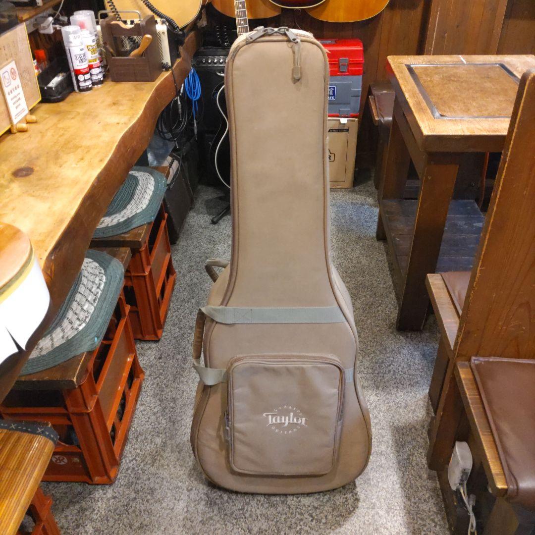 Taylor 214ce エレアコ (管理キテ)