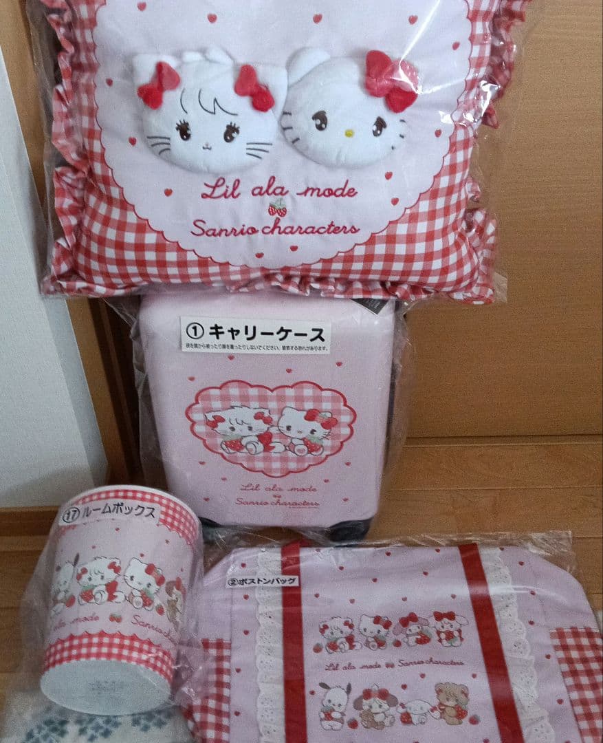 リルアラセット サンリオくじ　12点