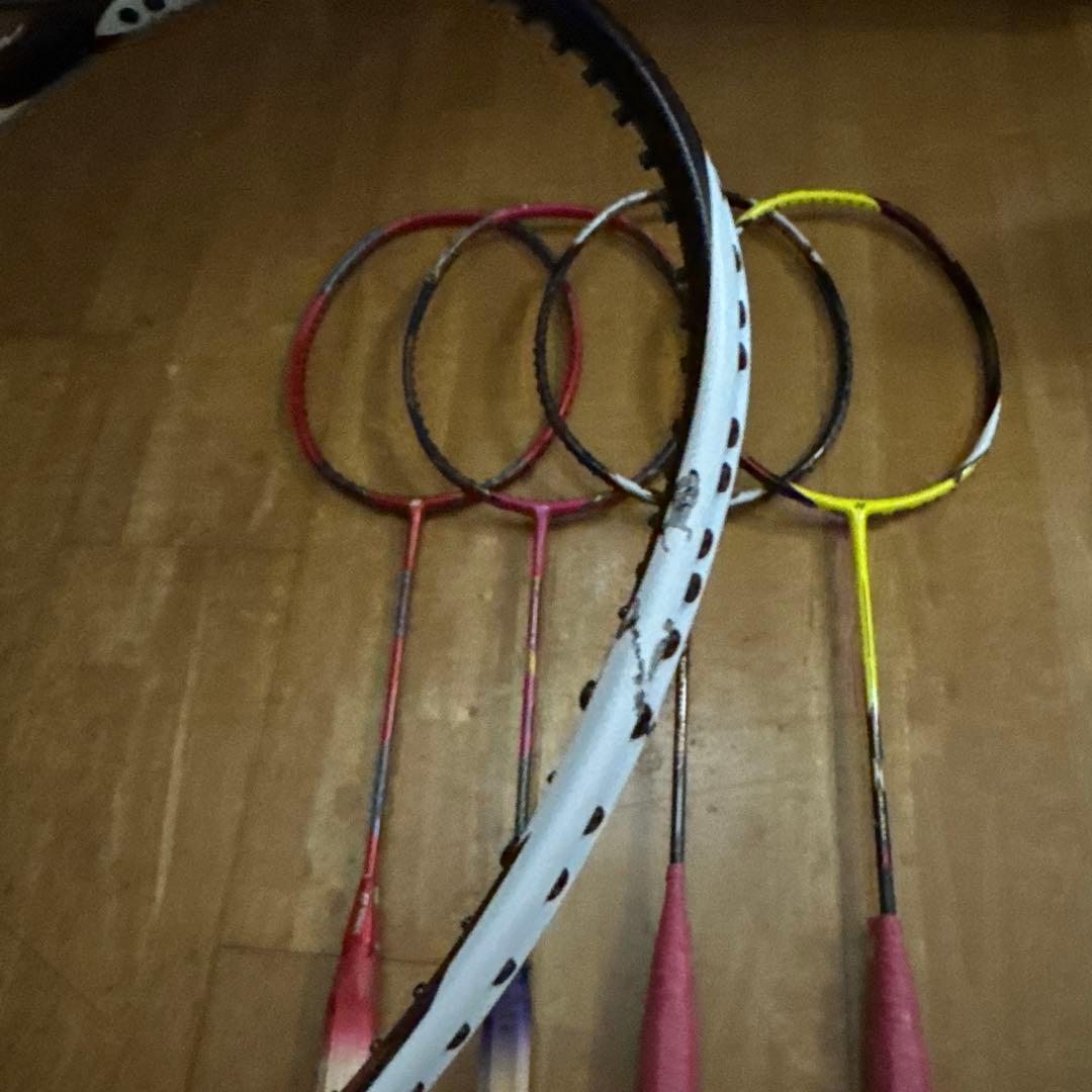 バドミントンラケット5本　ジャンク品