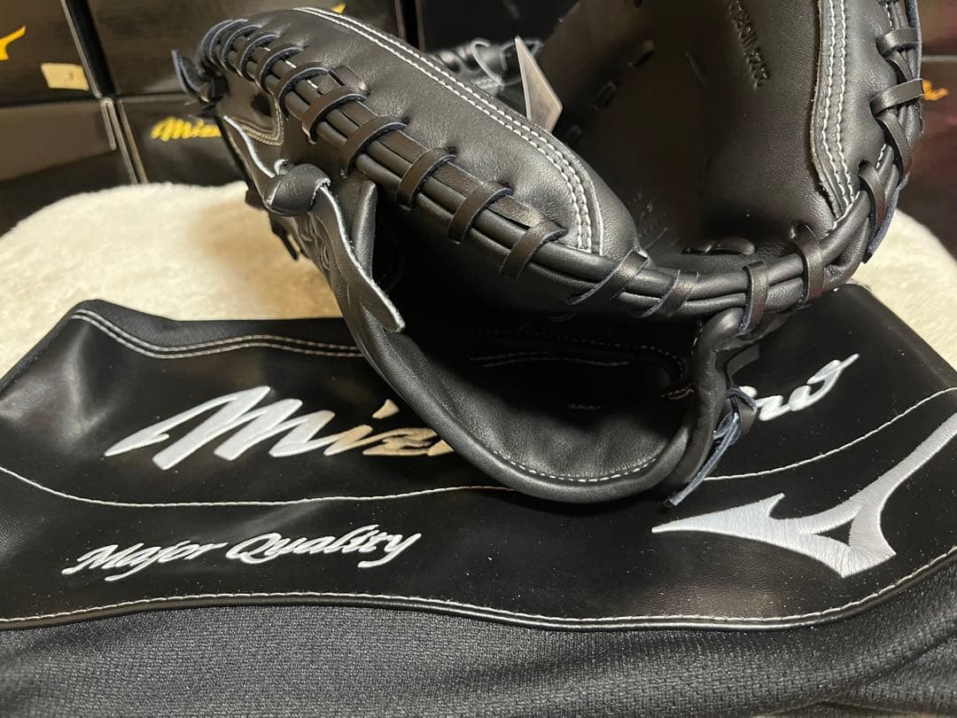 19【巨人・大城型】　ミズノプロ　硬式　捕手用　キャッチャーミット　グラブ