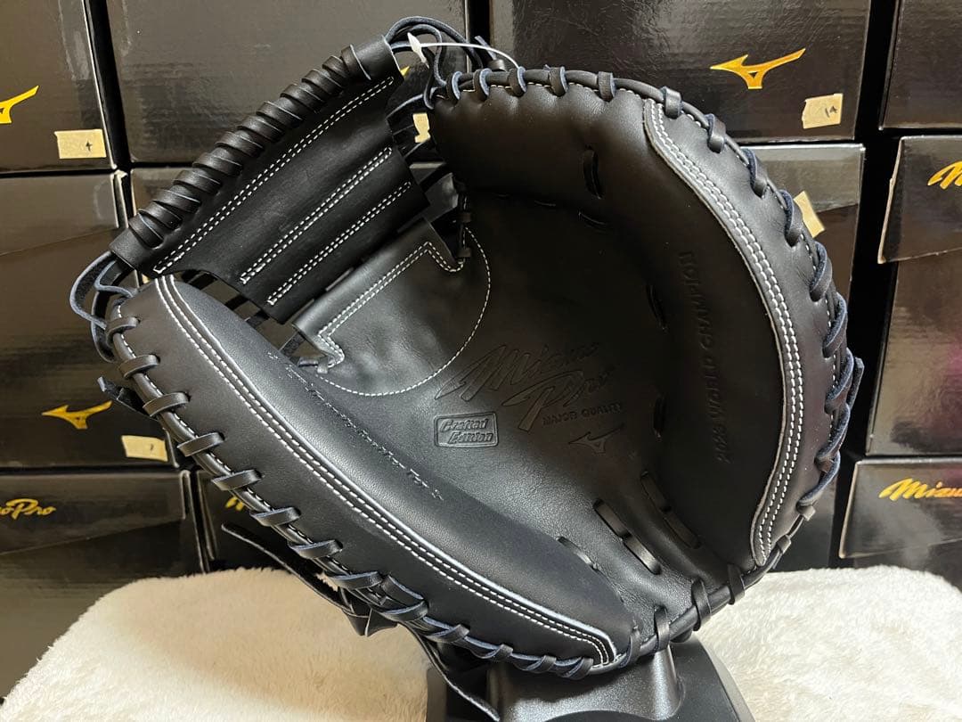 19【巨人・大城型】　ミズノプロ　硬式　捕手用　キャッチャーミット　グラブ