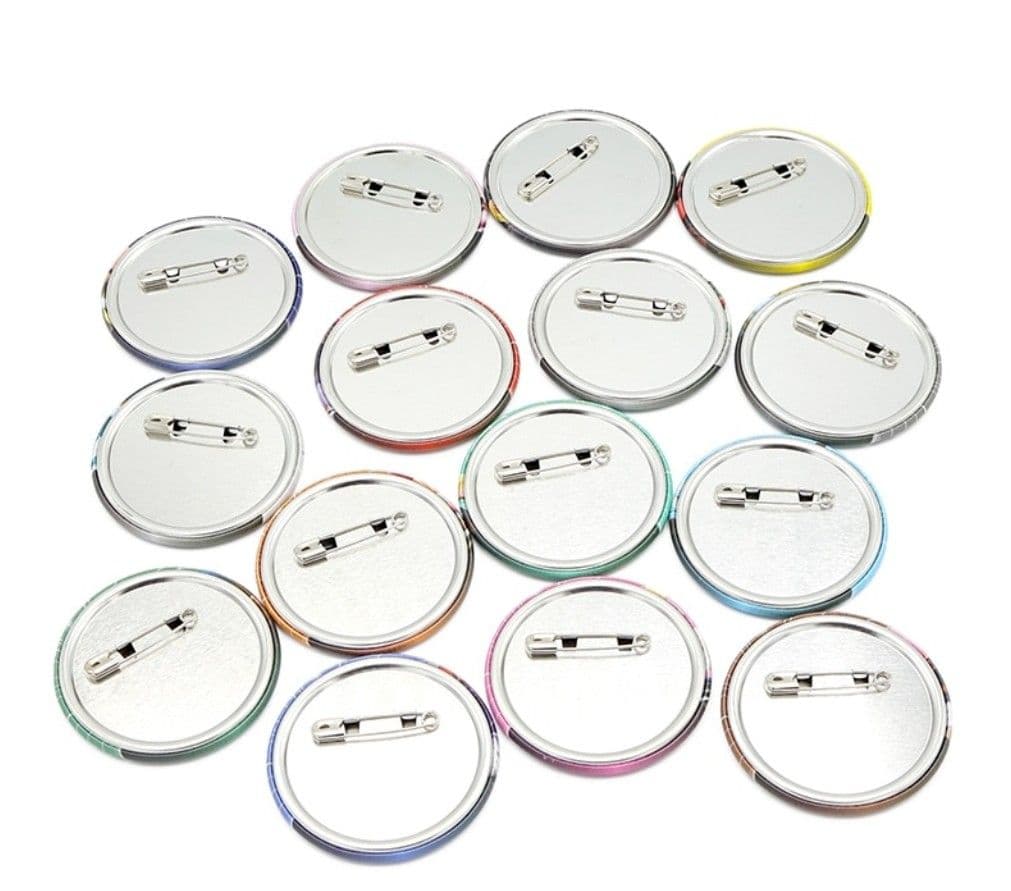 逃げ馬缶バッチコレクション　1BOX　競馬缶バッジ　競馬缶バッチ