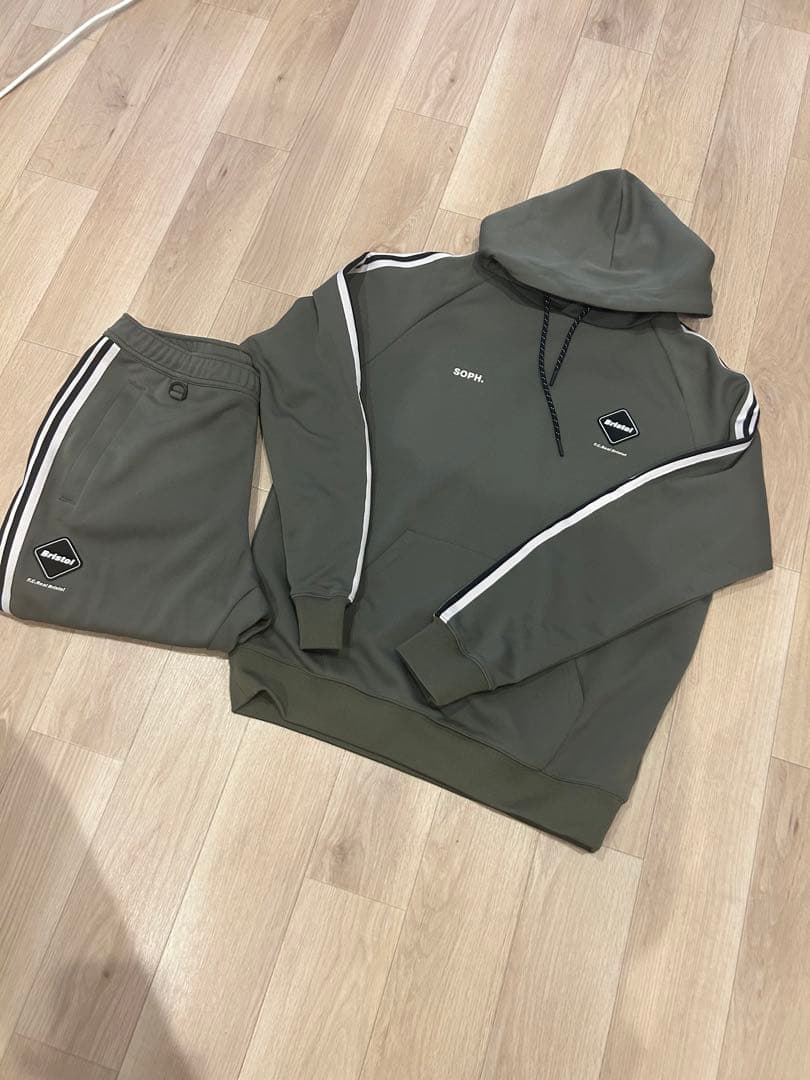 ブリストルTRAINING TRACK HOODIE・ RIBBED PANTS