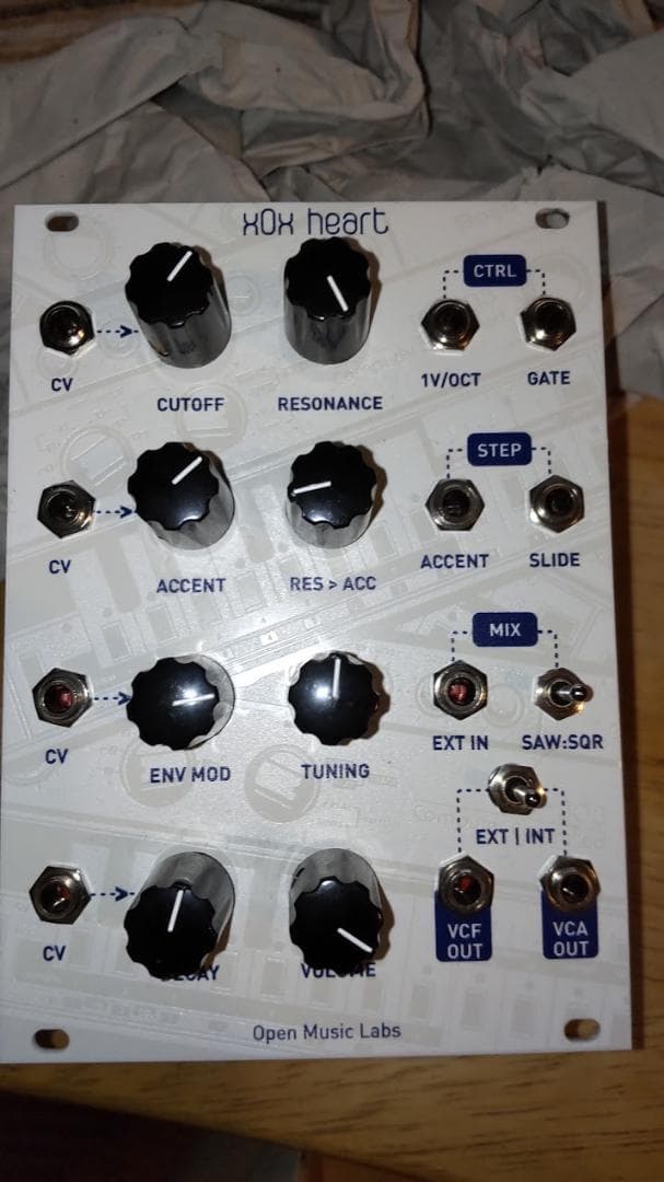 x0x-Heart モジュラーシンセ アシッドベース