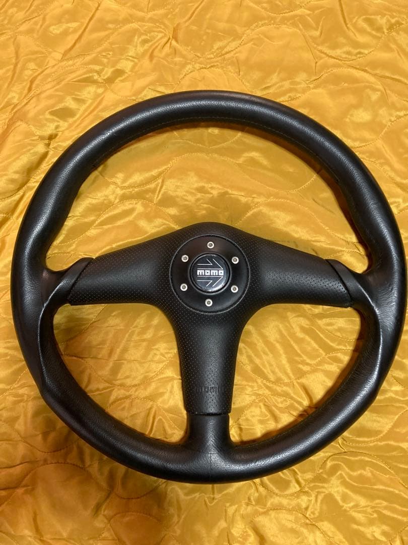 momo ステアリング 3本スポーク 本体