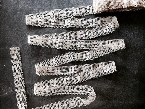 たらこさま sold　フランス 1900s 褐色パンジーレース チューリプレース