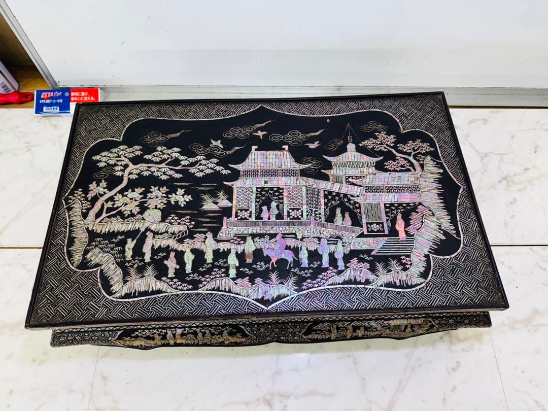 総螺鈿 細工 楼閣人物 長方平卓 61cm花台 飾台 香炉台 木製 猫足 漆芸
