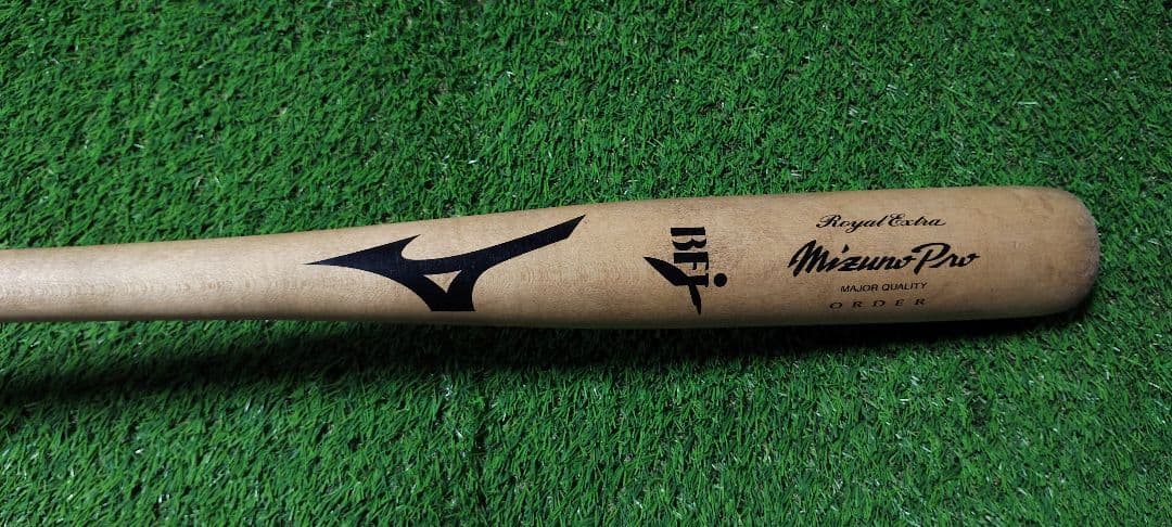 ミズノプロ　阿部慎之助　木製バット