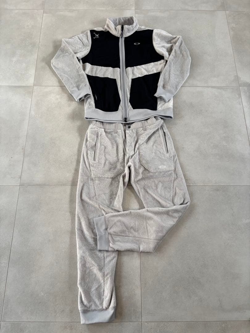 オークリー リバーシブル　ジップアップ ジャケット パンツ ジャージ　上下セット