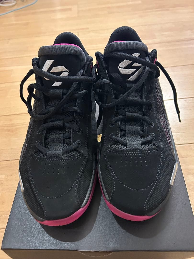 ルカ.77 PF “Navidor”ブラック/ピンク