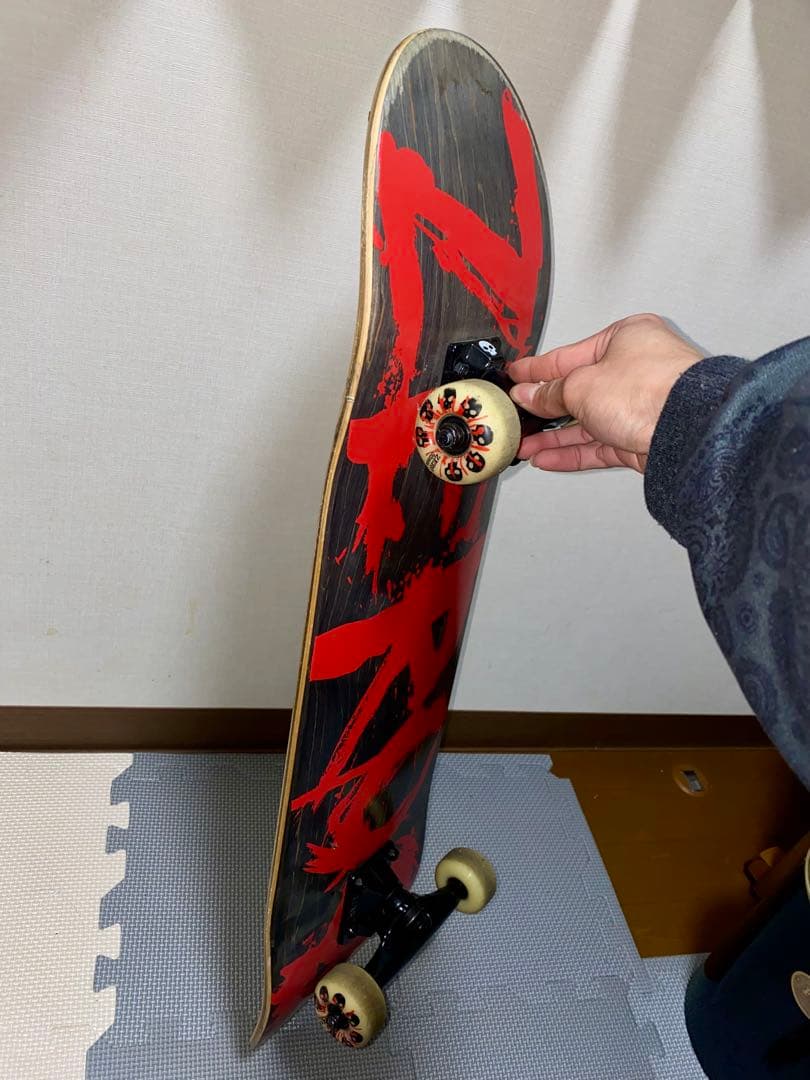 ZERO スケートボード 赤黒グラフィック コンプリート