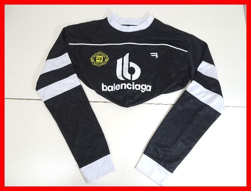 バレンシアガ　サッカーフードスカーフ　サッカーロゴ　中古　Mイ-323