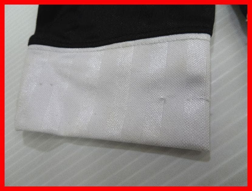 バレンシアガ　サッカーフードスカーフ　サッカーロゴ　中古　Mイ-323