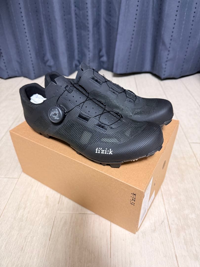 ウェア Fizik VENTO PROXY wide BLACK EU42