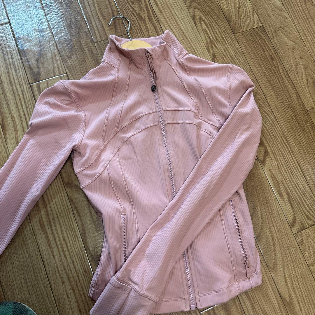 ピンク ストレッチジャケット ジッパー付き
