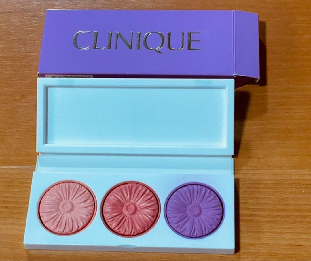 専用商品 楽一番公式アカウント01様 CLINIQUE3色パレット✖️ 3