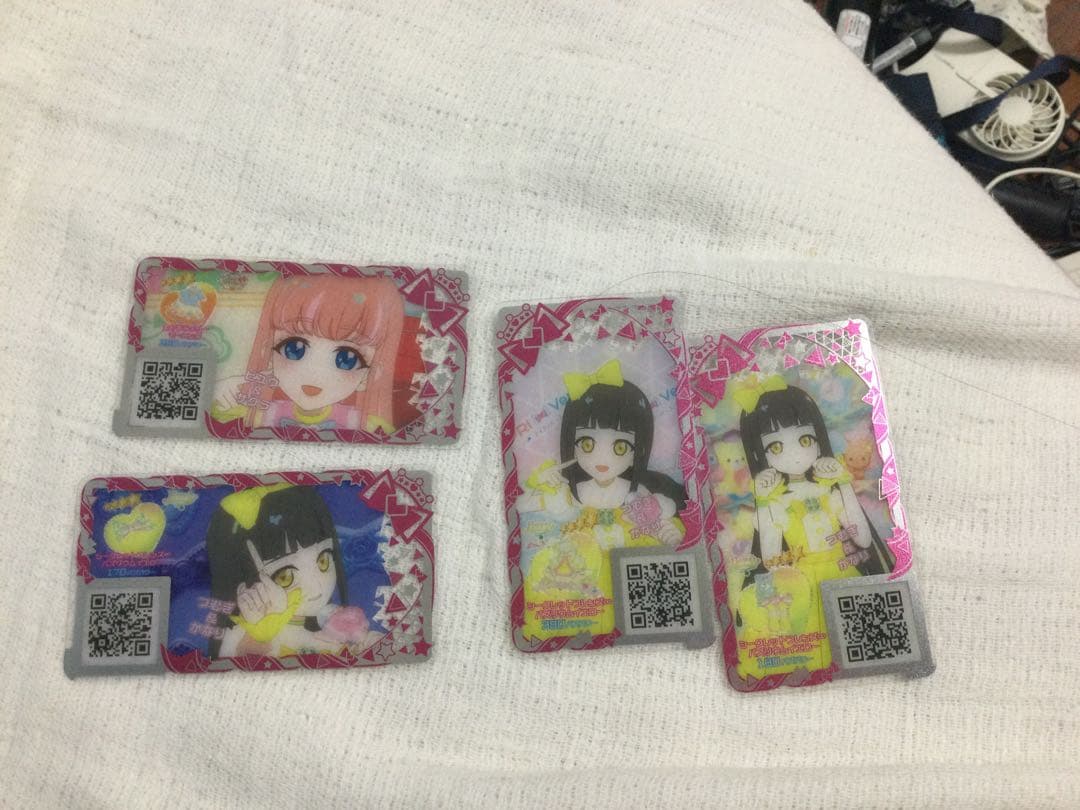 アイカツカード（旧アイカツ、アイカツスターズなど）まとめ売り　100枚以上