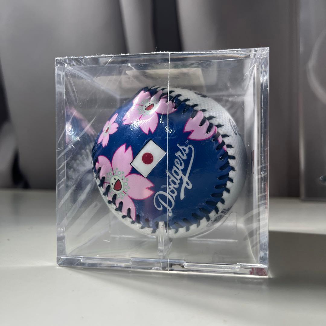 村上隆　ロサンゼルス・ドジャース 記念ボール 桜柄