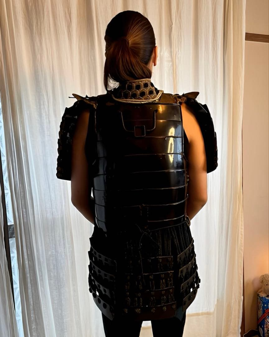 【本歌】江戸初期 日本 甲冑 （等身大）鎧 一式『在銘あり』