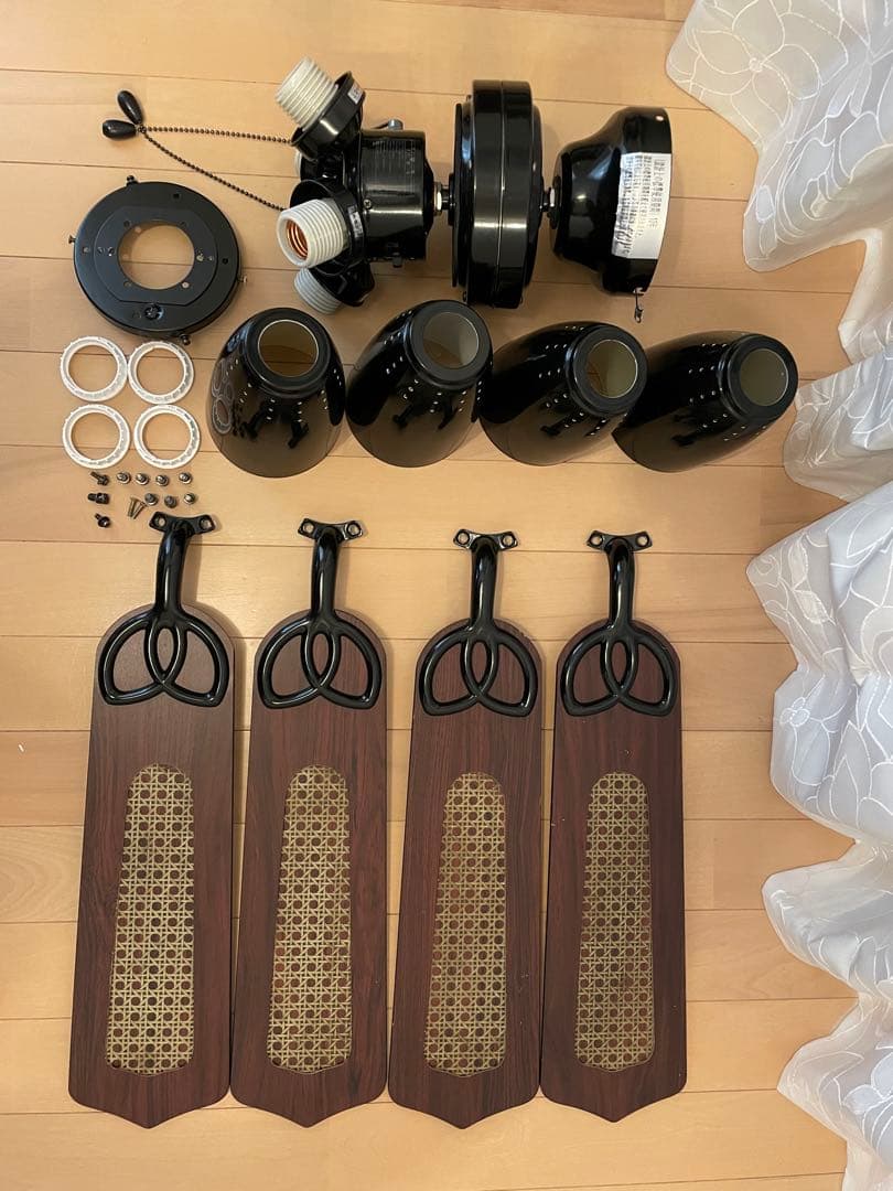 [Oshin]シーリングファン　アンティーク調　４灯