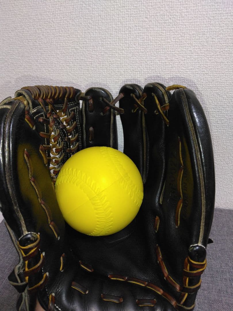 UNDER ARMOUR　硬式内野手用　 松田モデル