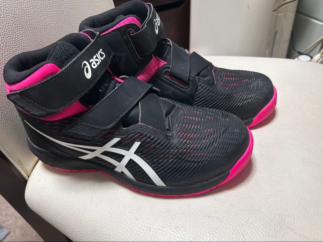 ASICS ハイカット安全靴 ブラック/ピンク