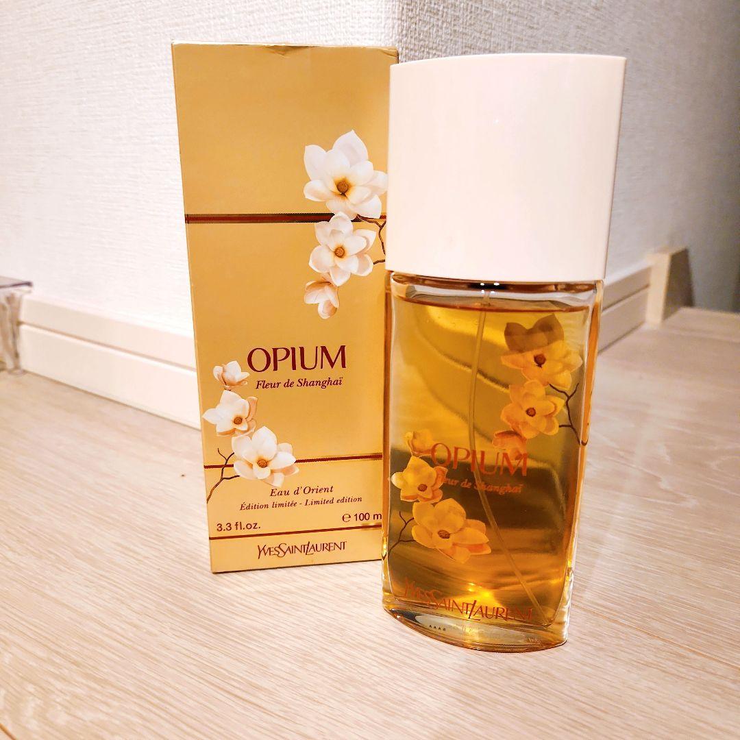 イヴ サンローラン オピウム フルール・ド・シャンハイ オードゥ・トワレ　香水