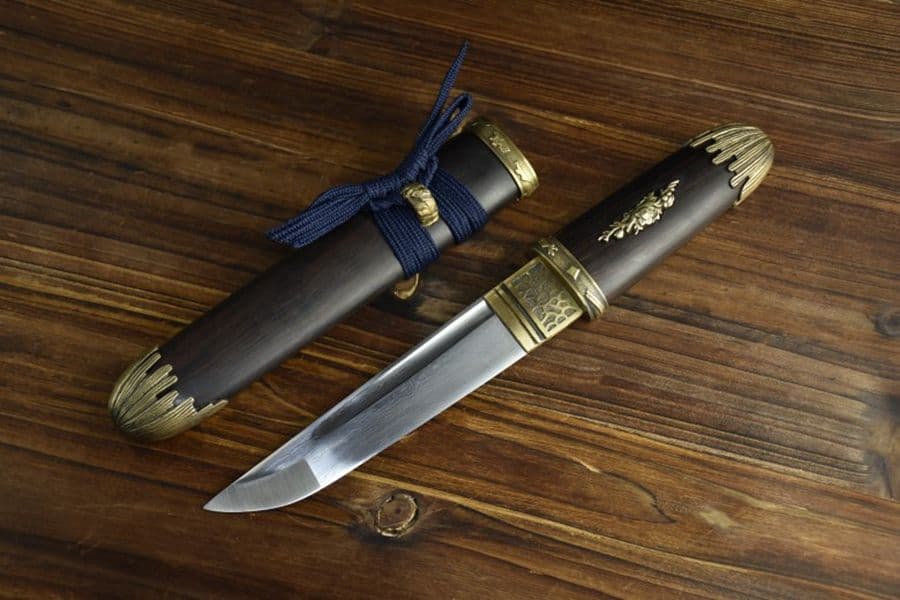 月を閉じ花を恥じる 古兵器   武具　刀装具　日本刀　模造刀 肋差   短刀