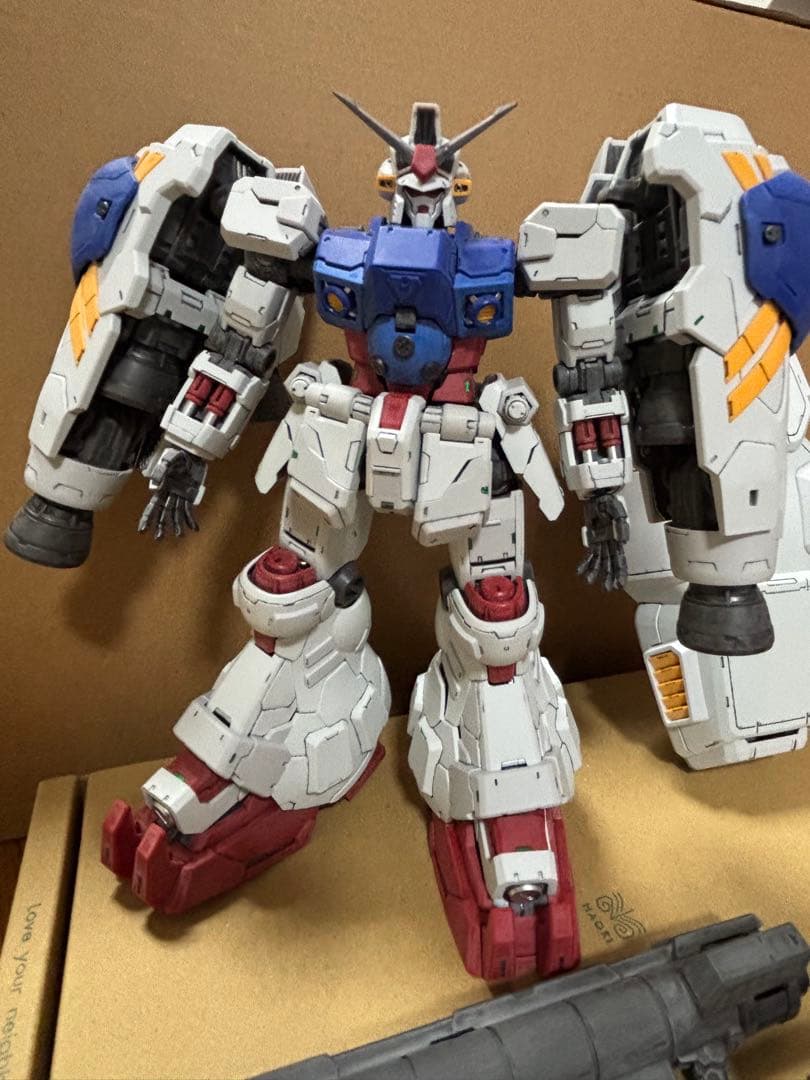 海外プラモデル　ソロモン 1/100GP-02Aガンダム試作2号機　組み立て済み