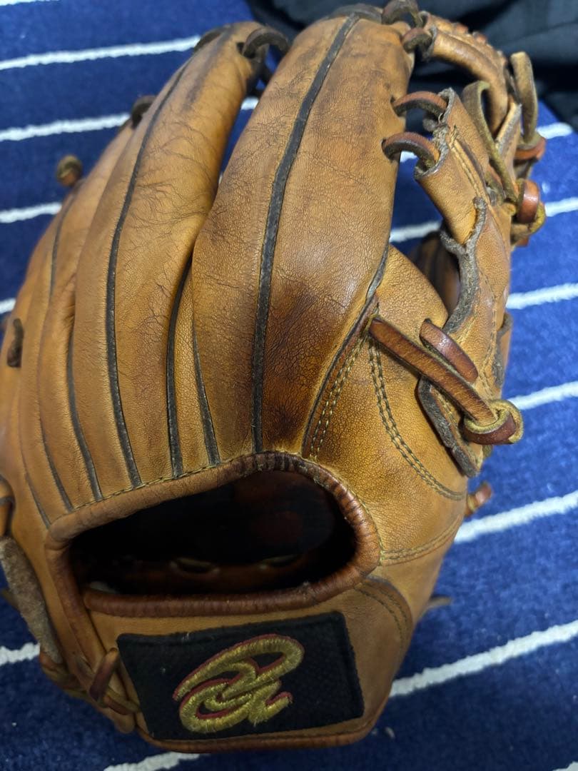 ドナイヤ　硬式　グローブ　グラブ　山田哲人モデル