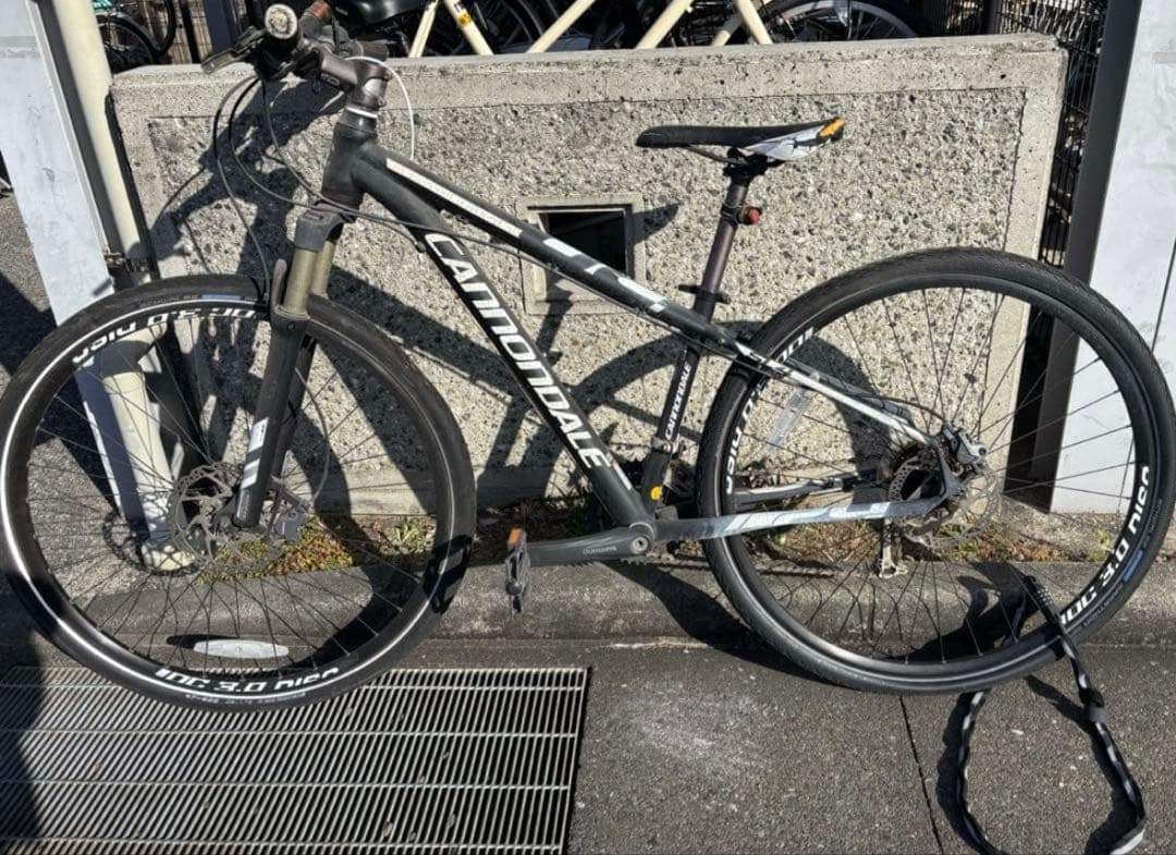 【ジャンク】CANNONDALE マウンテンバイク ブラック【引き取り限定】