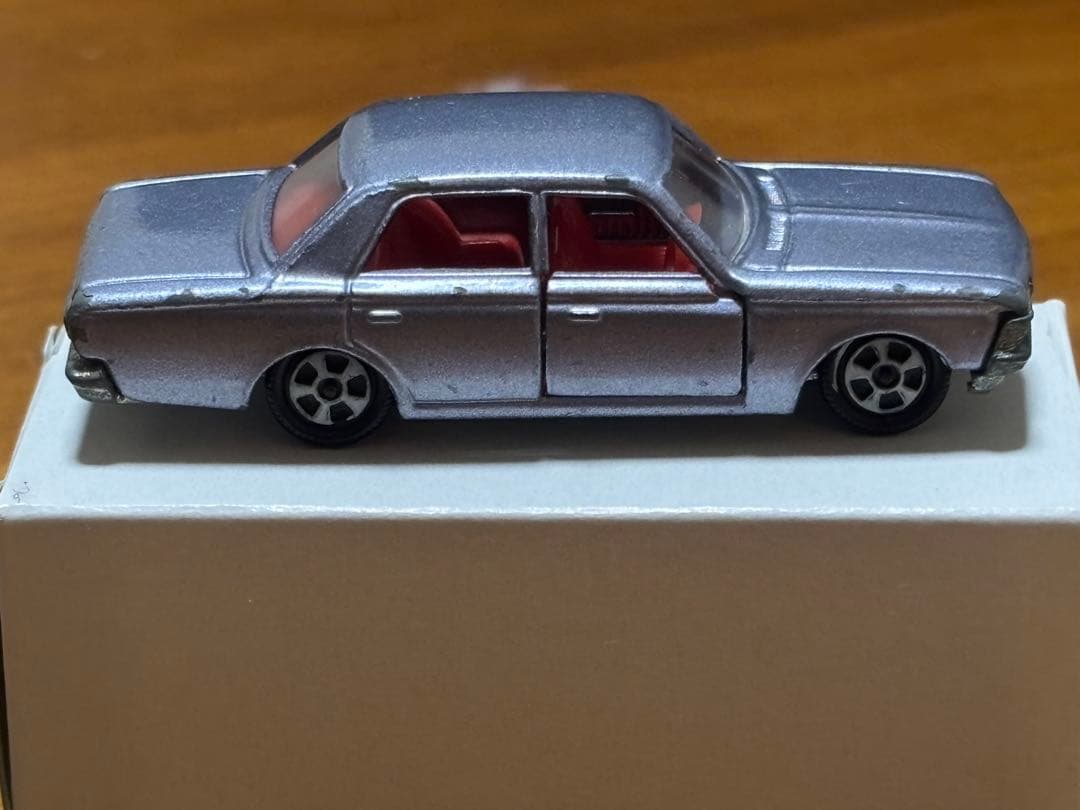 入札困難✴︎最初期トミカクラウン スーパーデラックス 1Aホイール　メタブルー