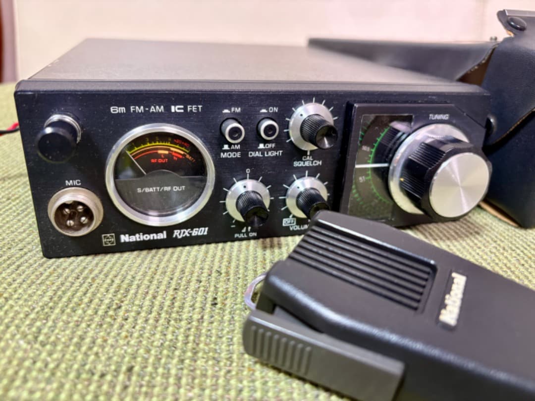 レア　ケース・マイク付き　National RX-601 アマチュア無線機
