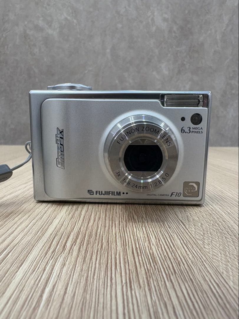 DalaFUJIFILM FinePixF10 コンパクトデジタルカメラ