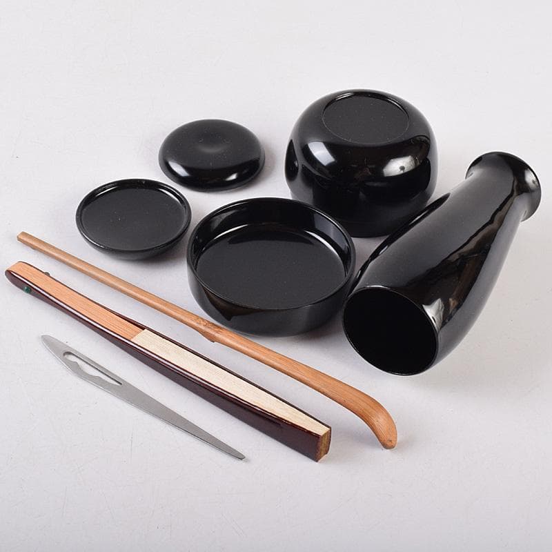 美子銘　扇蒔絵　茶箱　五良太甫呉祥瑞造　染付　振出など　十一点　M　R9008