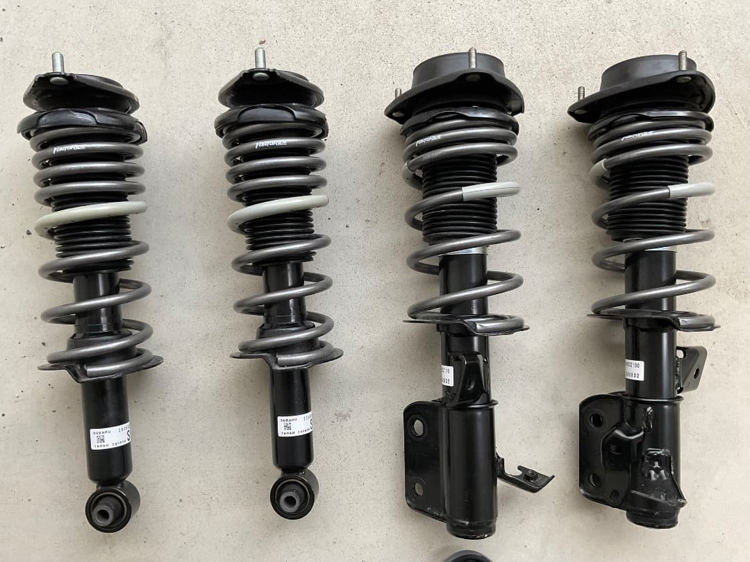 GR86 ZN8純正ダンパー＋タナベFUNTORIDEダウンサス4本セット