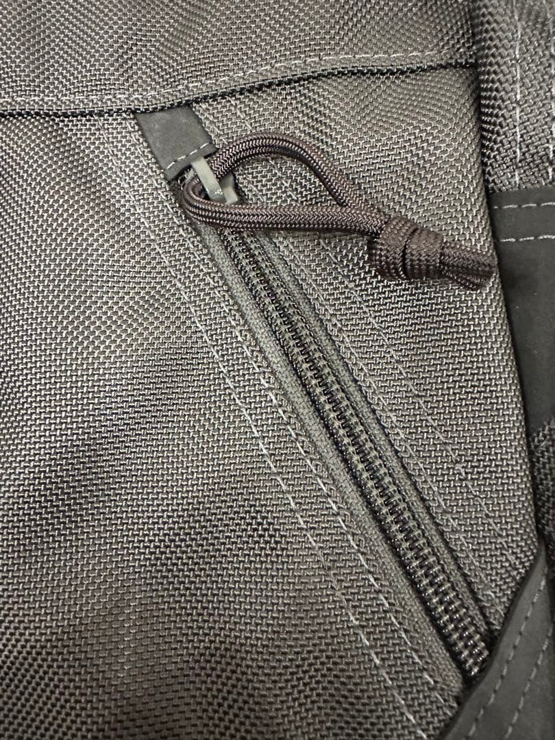 ⭐︎廃番⭐︎BRIEFING DELTA SLASHER S 【STEEL グレー】