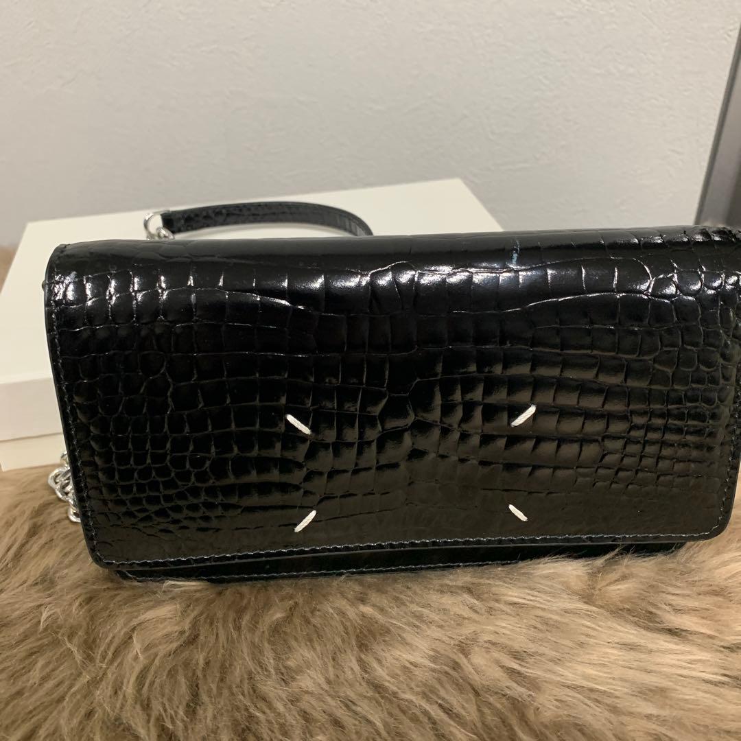 メゾンマルジェラ　エナメルレザー クロコダイル型押し 長財布