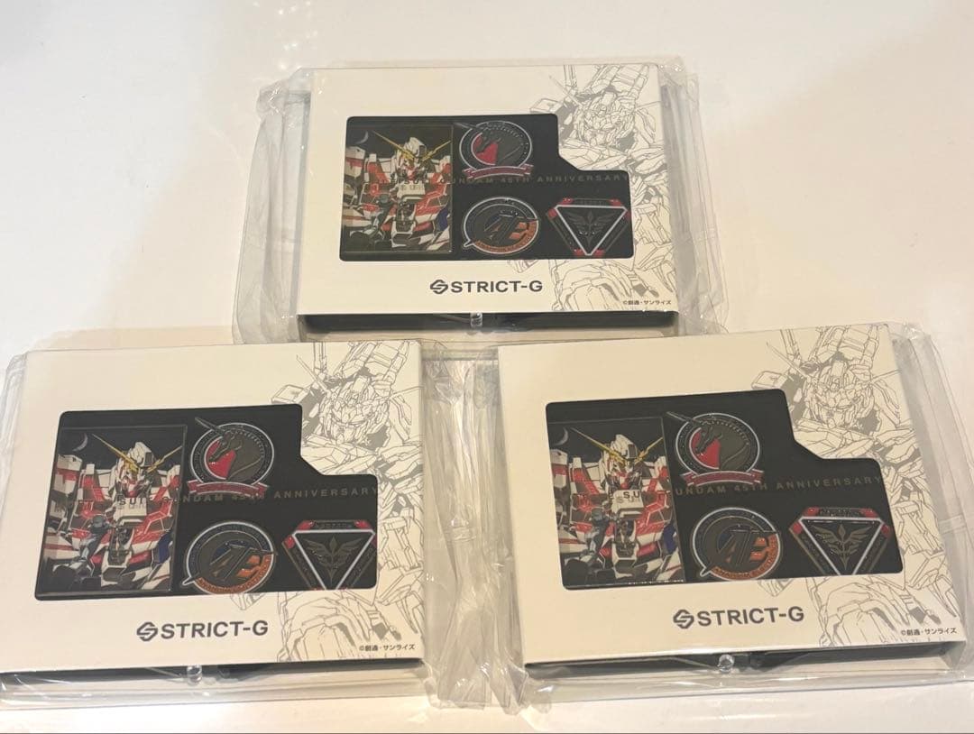 『機動戦士ガンダムUC』ガンダムシリーズ45周年記念ピンズ　3セット